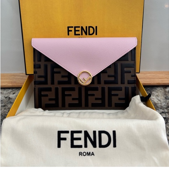 COPY - Fendi Drawing! - Picture 2 of 2